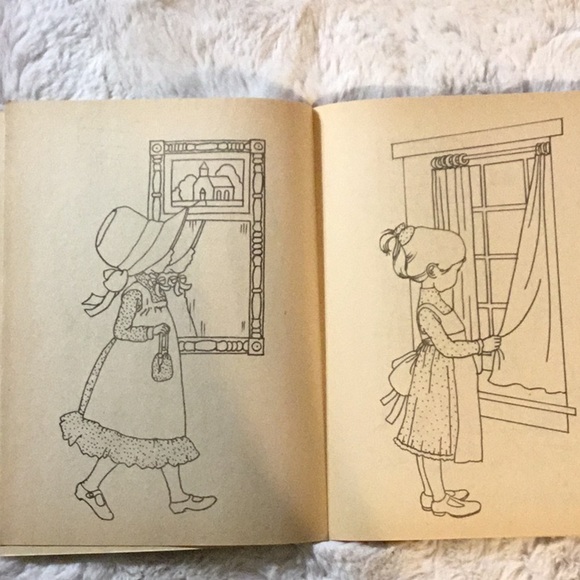 VINTAGE 1976 UNUSED Holly Hobbie Coloring Books Lot of 2 Rand McNally Set - Picture 11 of 16